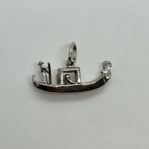 Vtg 925 Sterling Silver Gondola Boat Charm / Pendant